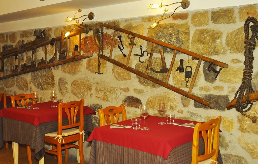 Hotel Santa Barbara Ronzo-Chienis 外观 照片